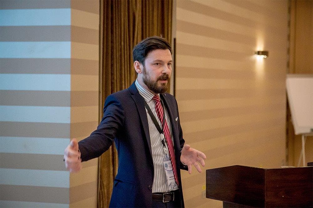 “Cash is King. Organizarea si planificarea fluxului de numerar al afacerii” – interviu cu Daniel Burcut, speaker Smart CashFlow